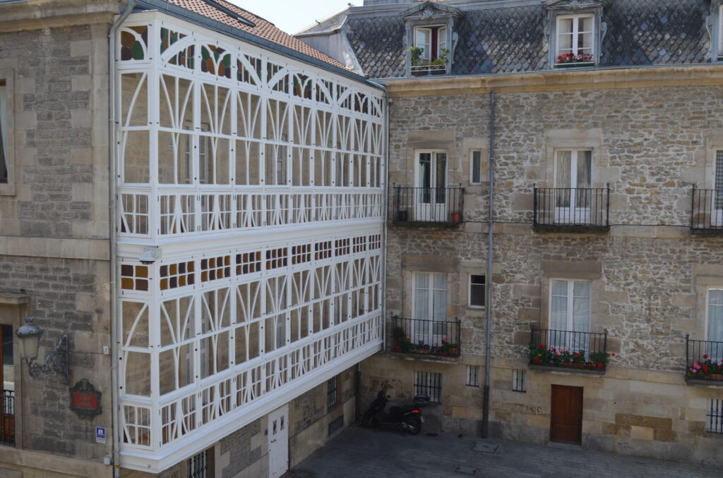 A strategic resource called business consulting - balconies and windows at Vitoria